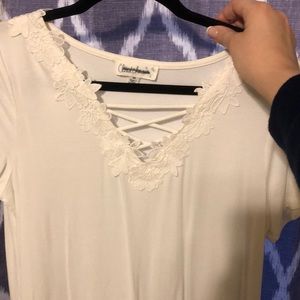 Cute white shirt!!